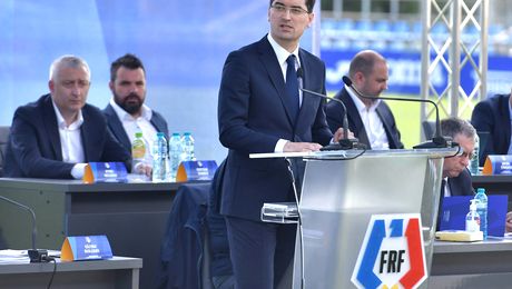 FRF și Răzvan Burleanu, subiect de batjocură pentru Mihai Stoica: „A fost dezlegare la pește și fructele de mare sunt excelente în Grecia”