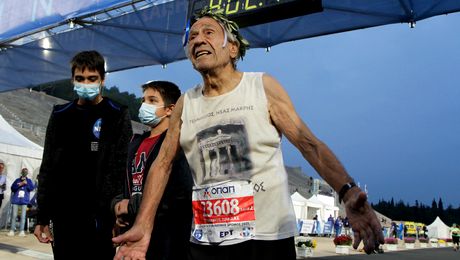 Fascinanta poveste a lui Stelios Prassas, omul care la 90 de ani a uimit lumea sportului