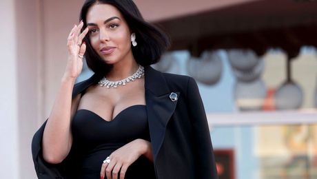 FOTO. Iubita lui Cristiano Ronaldo s-a făcut de râs în public. Ce a putut să posteze pe rețelele de socializare