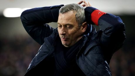 Mircea Rednic taie în carne vie. Câți jucători mai rămân la Dinamo după meciul cu Farul