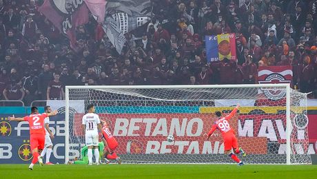 IstVAR Kovacs. FCSB se impune după un derby cu două penalty-uri, o eliminare, un start perfect de meci și un final festiv. Ianis Stoica, eroul din prelungiri