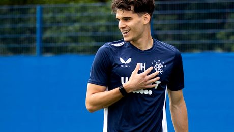 EXCLUSIV | Ianis Hagi a revenit la antrenamentele lui Rangers! I-a uimit pe medici și antrenori! S-a recuperat cu două luni mai devreme