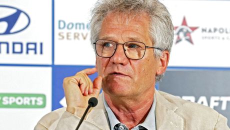 Îl acuză pe Loți Boloni că nu-l interesează viitorul naționalei României: „N-o să stea să crească jucători pentru România”