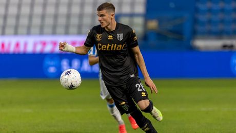 UPDATE. Bombă pe piața transferurilor. Valentin Mihăilă, împrumutat la Atalanta. Românul efectuează vizita medicală