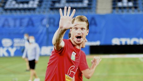 Giedrius Arlauskis revine în România. Portarul se află în negocieri avansate cu o forță din Superligă