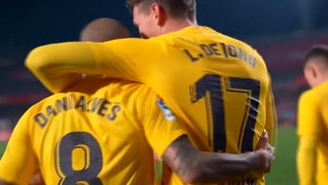 Dani Alves, decisiv în meciul revenirii în LaLiga! Granada a stricat „noul luuk al Barcelonei”