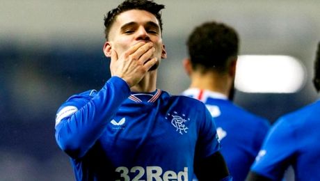 Rangers i-a găsit înlocuitor lui Ianis Hagi la Manchester United! Mijlocașul a semnat deja cu scoțienii