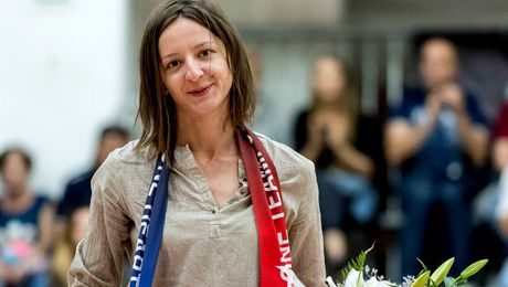 VIDEO EXCLUSIV. Amintiri redate în premieră de Ana Maria Popescu. Prinsă de controlori fără bilet, campioana noastră a început să plângă de rușine