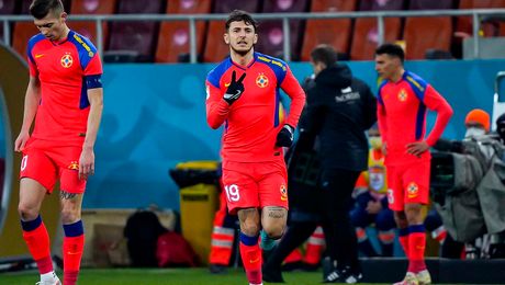 Antrenorul Gigi Becali a trecut la butoane. Ce schimbare a făcut FCSB până la pauză