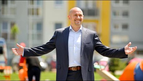 EXCLUSIV. ”Regele locuințelor” din Transilvania, multimilionarul Simon Maurer, e omul care ar putea să o salveze pe Gaz Metan de la colaps: discută vineri preluarea clubului!
