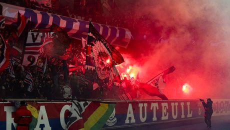 A început vânătoarea de vedete! Ultrașii lui PSG îi urmăresc pe jucătorii echipei și îi amenință. Stadionul e vandalizat