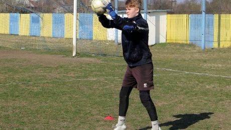 Gest superb făcut de Petrolul Ploiești pentru un portar ucrainean de numai 16 ani: „Mă simt în siguranță aici. Poate am să și joc”