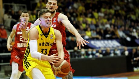 O vedetă din baschet a primit interzis la echipa națională după ce s-a transferat în Rusia, la ŢSKA Moscova