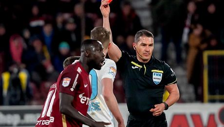 Un nou aliat din fotbal pentru ministrul Eduard Novak: „Nu cred că e ceva rău, mai ales că eu sunt naționalist”