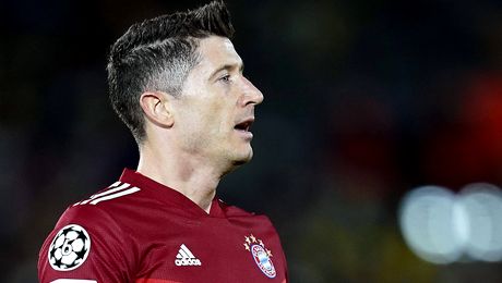 PSG îl întoarce pe Robert Lewandowski din drumul către Barcelona! Polonezul e dorit lângă Messi și Neymar