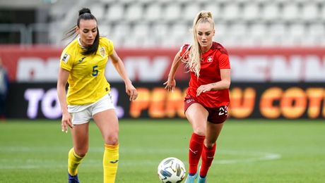 Naționala feminină de fotbal, egal cu liderul grupei de calificare la Campionatul Mondial. România – Elveția s-a jucat pe arena Arcul de Triumf