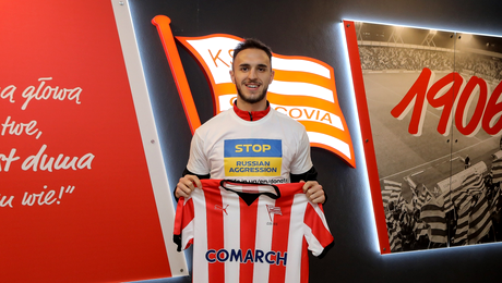 EXCLUSIV. Primul interviu la Cracovia pentru Virgil Ghiță, cel mai scump transfer din istoria polonezilor: “Gică Hagi mi-a șoptit acest vis la ureche, pe teren. Am plecat peste trei ore, doar cu rucsacul în spate!”