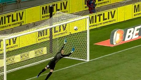 Reghecampf și-a amintit cum e să fii mare antrenor. L-a trimis pe Ovidiu Bic pe teren, iar acesta a marcat fabulos după 9 minute. FOTO