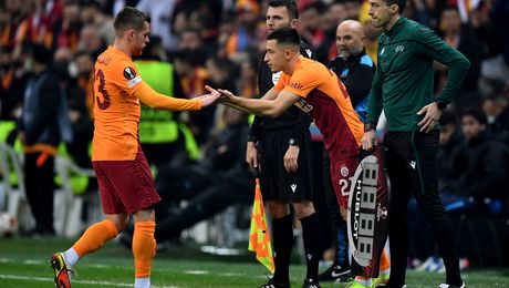 Surpriză pentru Olimpiu Moruțan și Alex Cicâldău. Cum pot continua cei doi români la Galatasaray