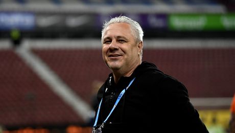 Cum și-a umilit Marius Șumudică un fotbalist. Clipul e viral pe internet! “E groaznic să-ți facă un antrenor așa ceva!”