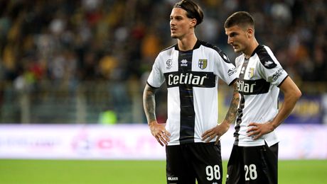 Ce se întâmplă cu Dennis Man și Valentin Mihăilă la Parma? Discuție decisivă pentru viitorul românilor