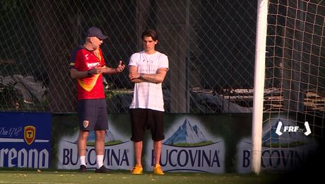 Vizită surpriză în cantonamentul echipei naționale a României. Încurajări din partea „prințului”