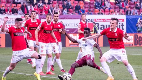 Ținte noi pentru Dinamo după meciurile amicale de coșmar. Conducerea roș-albilor negociază cu doi jucători