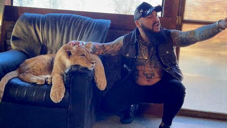 Dani Mocanu, gata să ucidă un fotbalist din România! „Mi-a rupt maxilarul și apoi a scos cuțitul”. Ce a făcut poliția