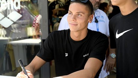 Dezvăluire de senzație făcută de David Popovici. Ce s-a întâmplat înainte să doboare recordul la 100 de metri