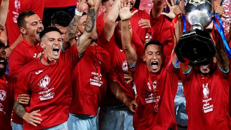 Galatasaray scapă de Moruțan, dar îl aduce pe Dennis Man. Italienii au aflat planul lui Giovanni Becali