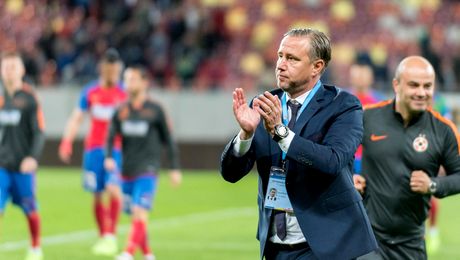 Laurențiu Reghecampf alimentează situația explozivă de la FCSB și anunță că este în contact permanent cu Gigi Becali