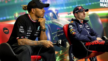 Felicitare originală transmisă de Lewis Hamilton către vechiul și noul campion mondial de Formula 1, Max Verstappen