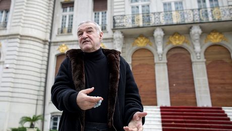 Portretul antrenorului care nu va veni niciodată la FCSB