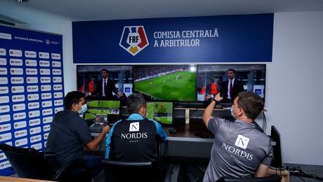 Întunericul din camerele VAR