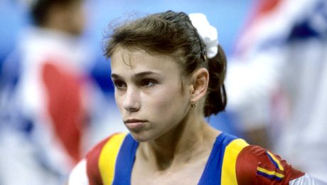 Fotografii pentru adulți făcute de Lavinia Miloșovici, fosta mare campioană olimpică de gimnastică. Urmașa Nadiei Comăneci a regretat gestul