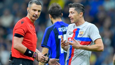 Plângere împotriva arbitrului după prestația din meciul Inter Milano – FC Barcelona