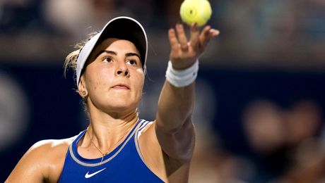 FOTO. Poze îndrăznețe cu Bianca Andreescu la un meci de baschet. Cum a apărut îmbrăcată jucătoarea de tenis cu origini românești