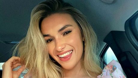 Cea mai sexy voleibalistă din lume, imagini aproape interzise pe net. Cum a putut să pozeze în saună