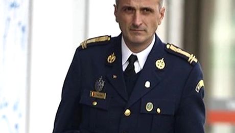 Florin Talpan, atacat de foștii generali din Armată. “Ar fi trebuit să plece de ieri, nu de azi“