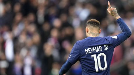 După Messi, și Neymar este alungat de la PSG. Fanii parizienilor, acasă la brazilian