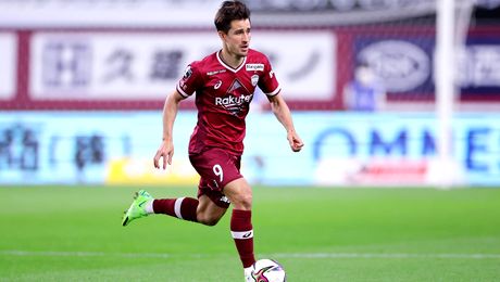 Trebuia să fie “noul Messi”, dar se retrage înaintea lui. Toată lumea a fost luată prin surprindere de hotărârea fostei vedete de la FC Barcelona