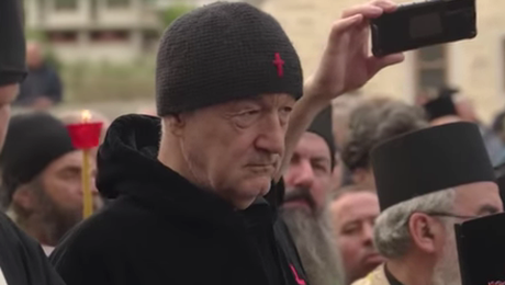 Cum a fost surprins Gigi Becali la câteva zile după ce a zis că se retrage din fotbal. Patronul FCSB a părăsit România