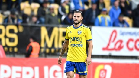 Speră să găsească diamantul cu sonda de petrol. Jefferson, fotbalist plătit în trecut cu 500 000 de euro, își spune povestea în PlaySport. Exclusiv