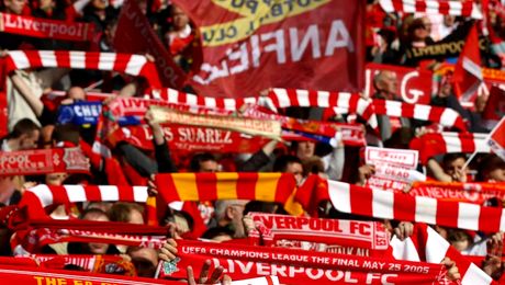 Încoronarea Regelui Charles. Proteste incredibile pe stadionul lui Liverpool: Ce mesaje au afișat fanii și ce au scandat