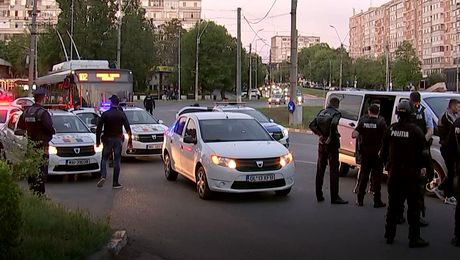 Imagini incredibile: bătaie în toata regula între huligani la Galați. Ultrașii lui Dinamo, atacați de Oțelul, Petrolul și Dacia Chișinău. Ce se vede pe camere