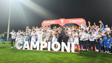 ”M-am îndrăgostit de melodia asta. Ea m-a făcut să devin campion”. Gică Hagi, declarații memorabile după ce Farul a devenit campioană