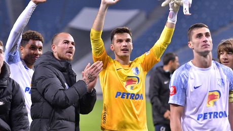 Gică Hagi, ironic după 1-1 cu Craiova: “El nu e talentat, nu e bun, nu e între primii 3 sau 4. Noi lui o să-i dedicăm titlul!” Eroul tăcut al Farului în lupta pentru titlu