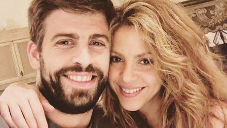 Asta chiar ar fi bomba anului: Shakira încearcă să se împace cu Pique, după ce l-a făcut praf în melodiile ei. Ce gânduri are artista