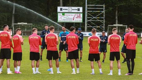 Probleme la FCSB. Trei jucători vor rata cantonamentul din Olanda. Un fotbalist a renunțat la vacanță și a venit la lot