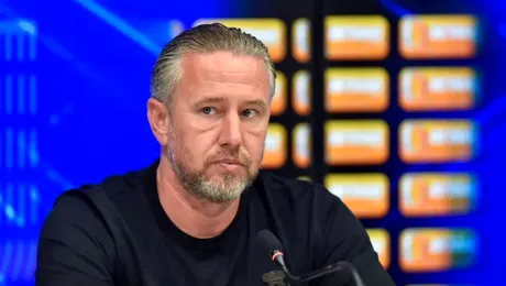 Îl dau afară pe Reghecampf de la Neftchi? Înfrângere grea în finala Cupei din Azerbaidjan